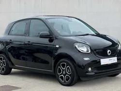 Black Used 2017 Smart ForFour Premium Hatchback | £6,363 (Fair price)
