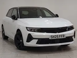 Brilliant paint arctic white New 2025 Vauxhall Astra Hatchback | £23,998 (Good price)