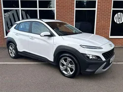 White Used 2022 Hyundai Kona SE SUV | £10,450 (Fair price)