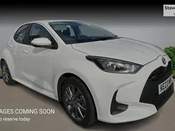 White Used 2023 Toyota Yaris Hybrid Hatchback | £17,324 (Good price)