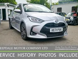 Silver Used 2022 Toyota Yaris Hybrid Design Hatchback | £14,990 (Good price)
