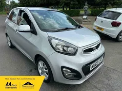 Silver Used 2013 Kia Picanto 2 Hatchback | £2,995 (Fair price)