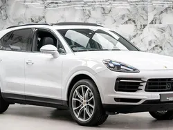 White Used 2019 Porsche Cayenne SUV | £39,989 (Super price)