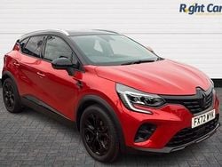 Red / black Used 2022 Renault Captur Rive Gauche SUV | £17,699 (Fair price)