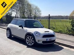 White Used 2011 Mini Cooper S Hatch Hatchback | £3,995 (Good price)