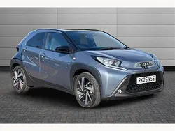 Persian salt with black Used 2025 Toyota Aygo Hatchback | £14,701 (Fair price)