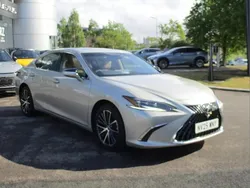 White New 2025 Lexus ES300H Sedan | £41,000 (Expensive)