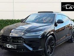 New 2025 Lamborghini Urus SUV | £289,995 (Expensive)
