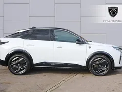 White Used 2024 Peugeot e-3008 GT SUV | £35,995