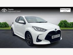 White Used 2023 Toyota Yaris Hybrid Design Hatchback | £19,299 (Fair price)