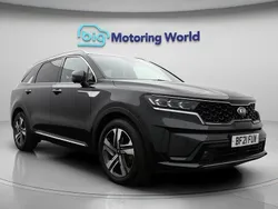 Black Used 2021 Kia Sorento 4 SUV | £30,900 (Fair price)
