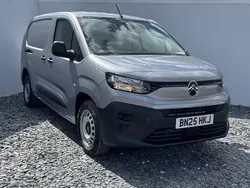 Grey New 2025 Citroën Berlingo MPV | £19,695 (Fair price)