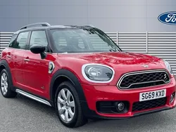 Red Used 2019 Mini Cooper S Countryman Classic SUV | £17,297 (Fair price)