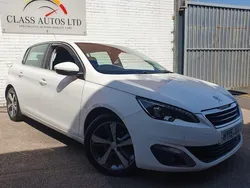 White Used 2015 Peugeot 308 Allure Hatchback | £3,882 (Fair price)