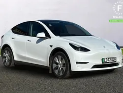 White Used 2022 Tesla Model Y Long Range AWD SUV | £23,499 (Fair price)