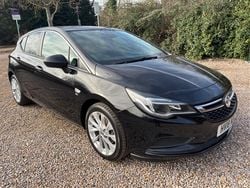 Black Used 2018 Vauxhall Astra Hatchback | £6,795 (Good price)