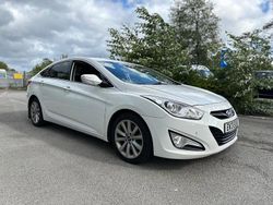 White Used 2013 Hyundai i40 Style Sedan | £4,650 (Fair price)