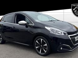 Black Used 2018 Peugeot 208 Hatchback | £7,286 (Fair price)
