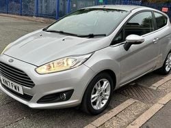 Silver Used 2017 Ford Fiesta Zetec Hatchback | £3,995 (Super price)