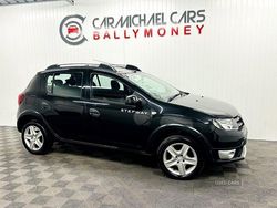 Black Used 2015 Dacia Sandero Lauréate Hatchback | £3,450 (Fair price)