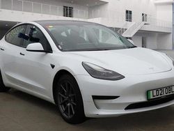 White Used 2021 Tesla Model 3 Standard Range Sedan | £14,990 (Fair price)