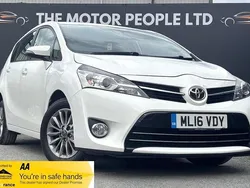 White Used 2016 Toyota Verso MPV | £7,995 (Good price)