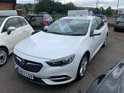 White Used 2017 Vauxhall Insignia SRi Hatchback | £4,995 (Fair price)