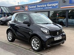 Black Used 2017 Smart ForTwo Coupé Passion Coupe | £5,995 (Fair price)
