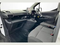 White Used 2022 Vauxhall Combo Sportive MPV | £10,495 (Fair price)