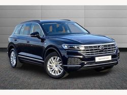 Black Used 2021 VW Touareg SEL SUV | £30,695 (Super price)