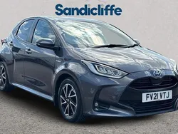 Used 2025 Toyota Yaris Hybrid Design Hatchback | £13,899 (Super price)