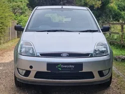 Silver Used 2004 Ford Fiesta Zetec Hatchback | £699 (Super price)