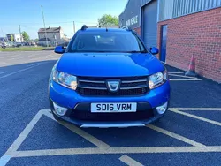 Blue Used 2016 Dacia Sandero Lauréate Hatchback | £5,695 (Fair price)