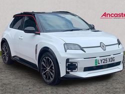 Other Used 2025 Renault R5 Iconic Hatchback | £23,795 (Fair price)