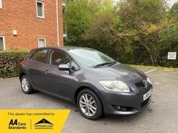 Grey Used 2009 Toyota Auris Hatchback | £3,495 (Fair price)