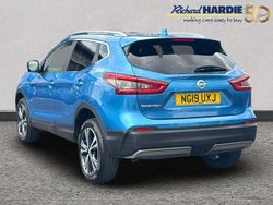 Blue Used 2019 Nissan Qashqai N-Connecta SUV | £10,399 (Fair price)