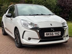 White Used 2016 DS Automobiles DS3 Elegance Hatchback | £5,245 (Fair price)