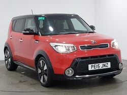 Red Used 2015 Kia Soul SUV | £7,998 (A bit pricey)