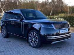 Black Used 2024 Land Rover Range Rover SE SUV | £87,700 (Good price)