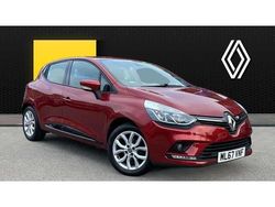 Red Used 2018 Renault Clio IV Dynamique Hatchback | £7,772 (Fair price)