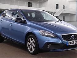 Blue Used 2015 Volvo V40 CC SE Estate | £4,290 (Fair price)
