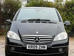 Black Used 2009 Mercedes A150 Elegance Hatchback | £4,990 (Expensive)
