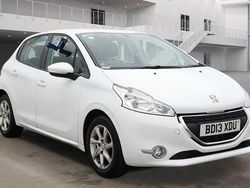 White Used 2013 Peugeot 208 Active Hatchback | £2,475 (Good price)