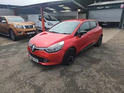 Red Used 2016 Renault Clio IV Dynamique Hatchback | £3,000 (Super price)