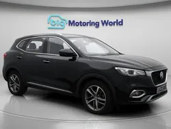 Black Used 2022 MG HS Excite SUV | £12,400 (Fair price)