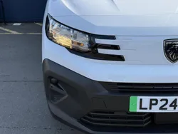 White New 2024 Peugeot E-Partner MPV | £19,995 (Good price)