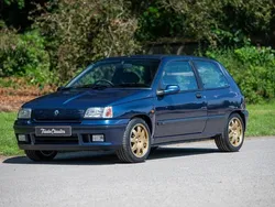 Blue Used 1995 Renault Clio Hatchback | £16,450