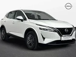 White Used 2023 Nissan Qashqai Acenta Premium SUV | £20,300 (Good price)