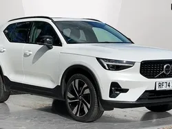 Metallic crystal white Used 2025 Volvo XC40 Ultra SUV | £38,307 (Expensive)