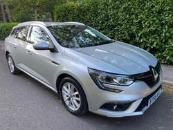 Silver Used 2018 Renault Mégane GrandTour Play Estate | £8,295 (Fair price)